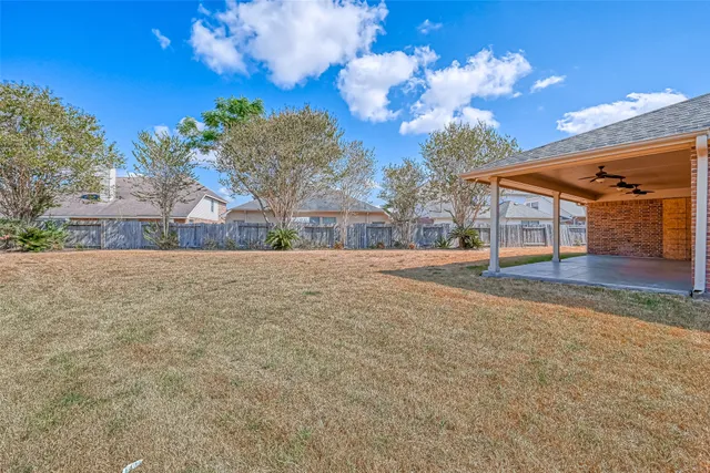 $2,600 | 13922 Normandy Court, Sugar Land, TX 77498