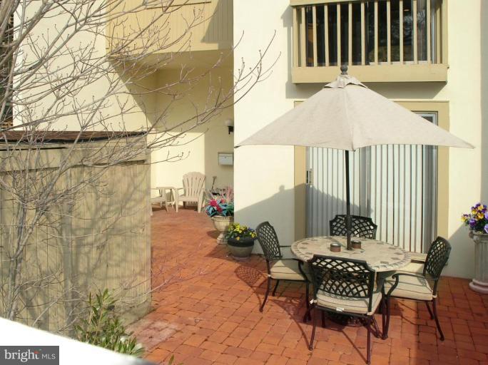 1523 Inlet Court Reston, VA 20190 - Photo 2 of 30 Exterior #2