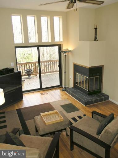 1523 Inlet Court Reston, VA 20190 - Photo 12 of 30 Family Room #3