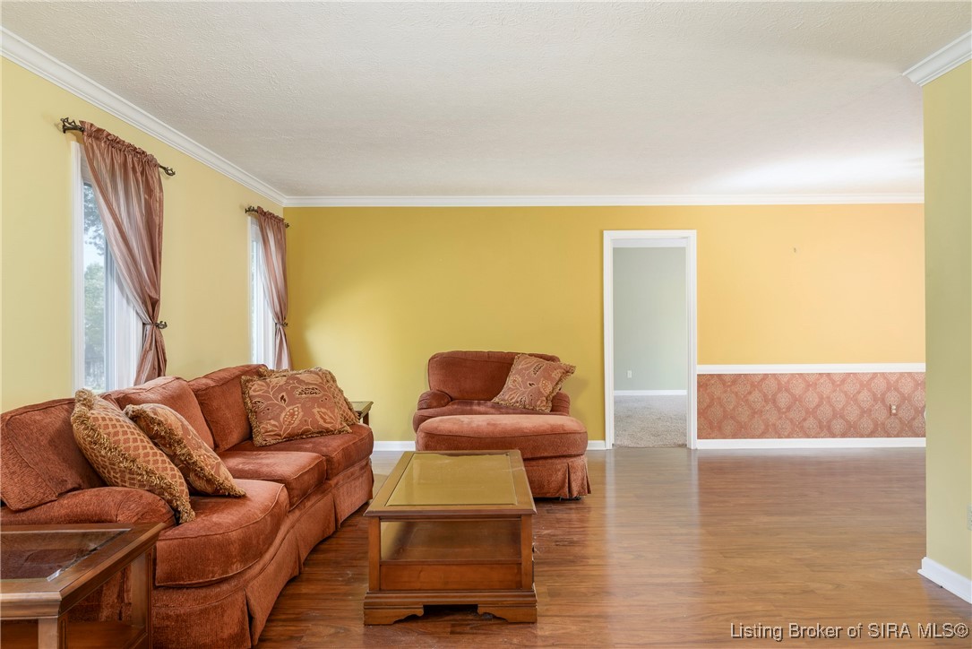 528 Drawbrook Circle New Albany, IN 47150 - Photo 9 of 38