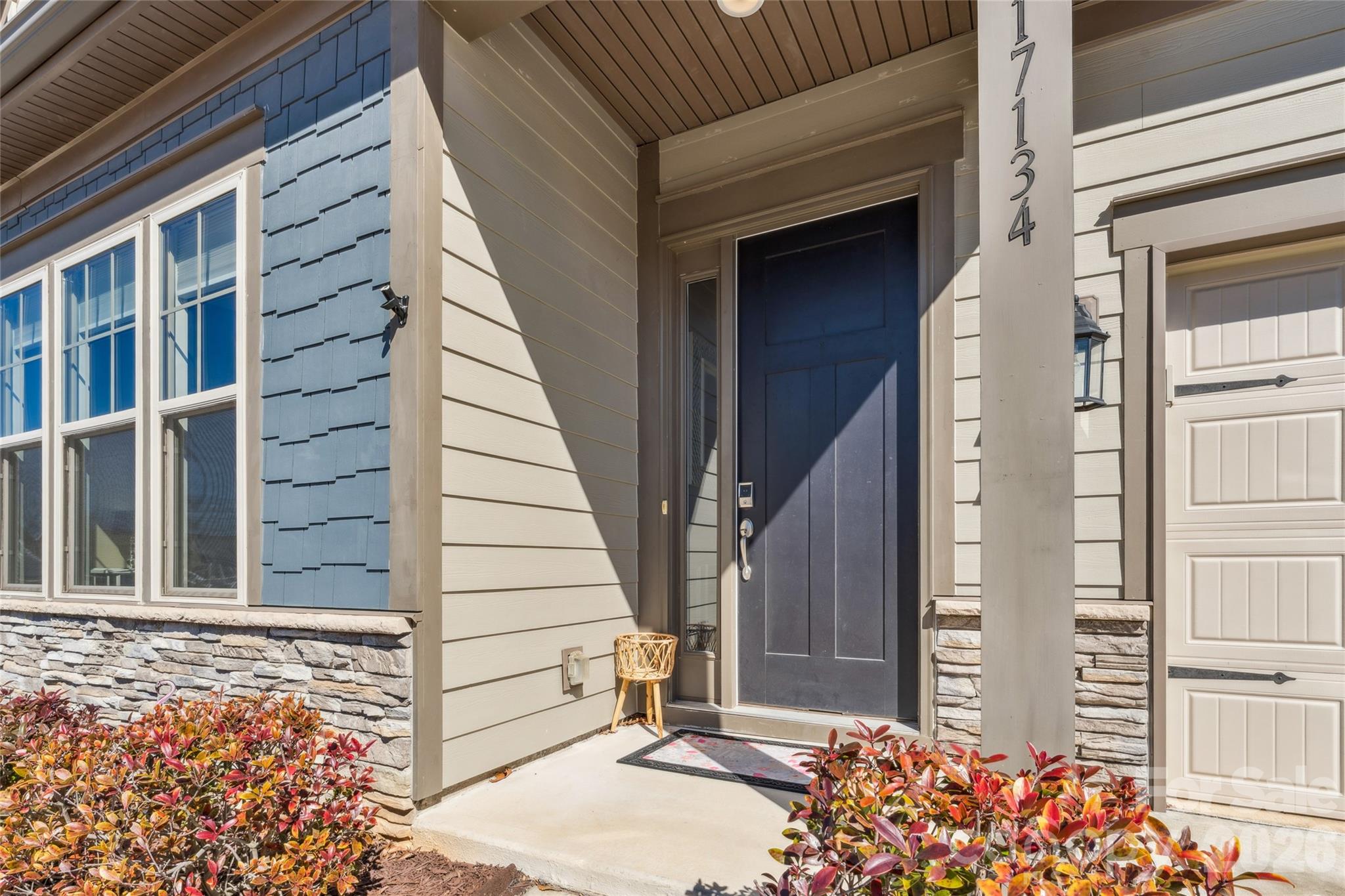 17134 Sand Bank Road Charlotte, NC 28278 - Photo 3 of 42