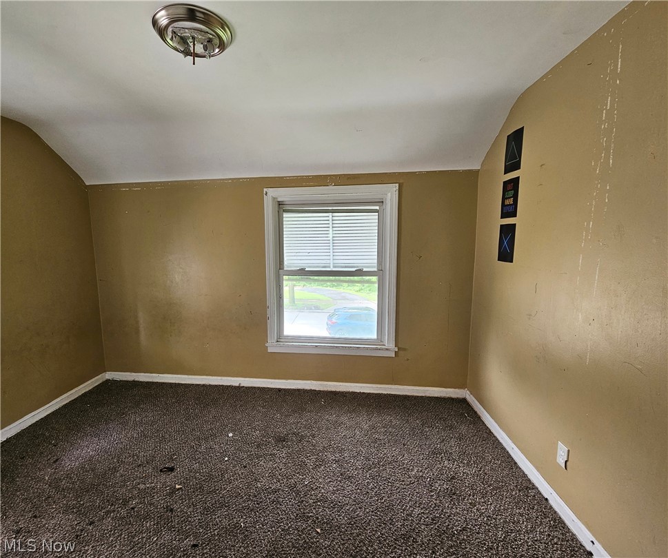 931 Yellowstone Road Cleveland, OH 44121 - Photo 18 of 48 Gallery Image 18