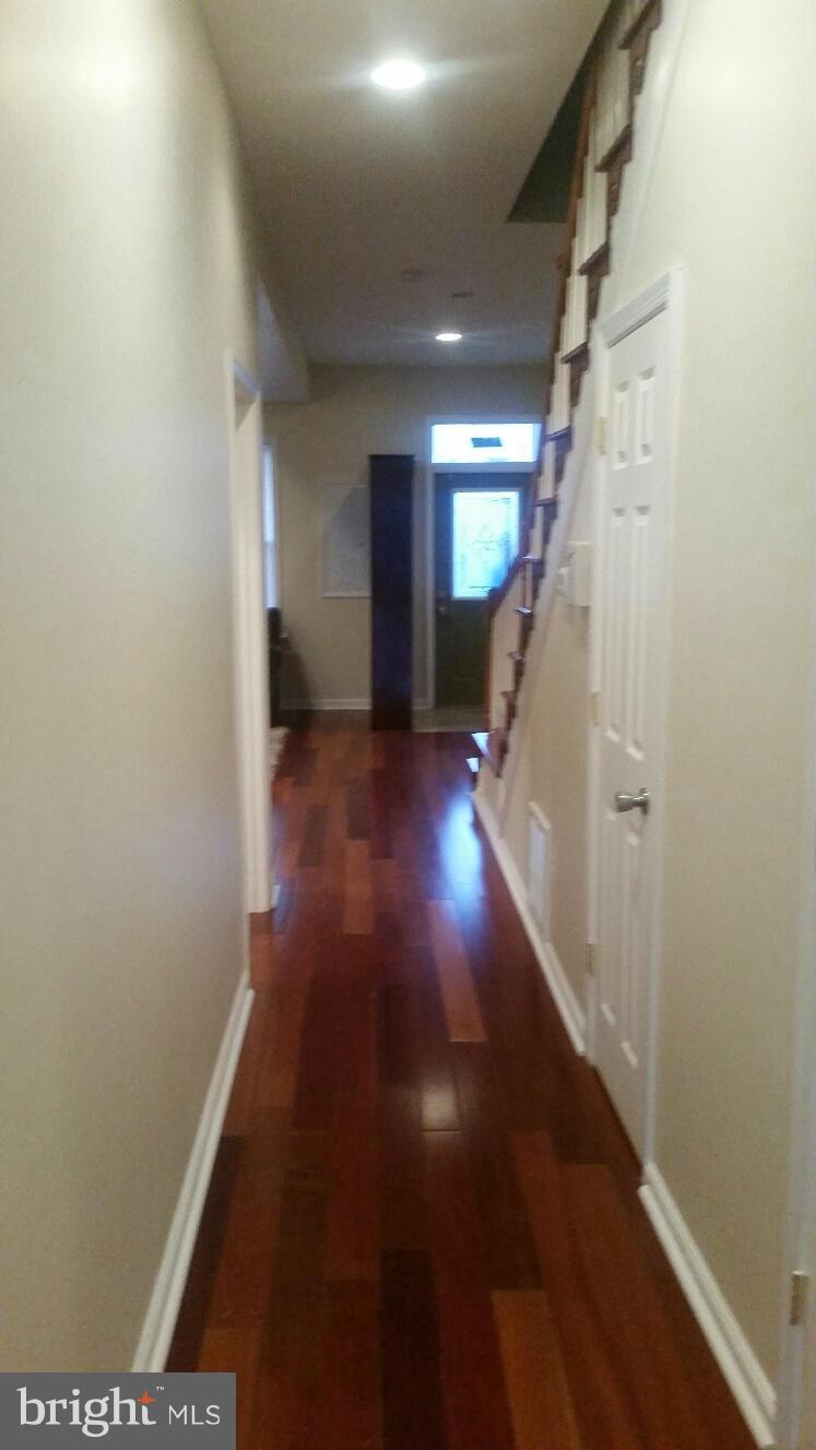 1405 Montello Avenue Northeast Washington, DC 20002 - Photo 4 of 21 Entryway