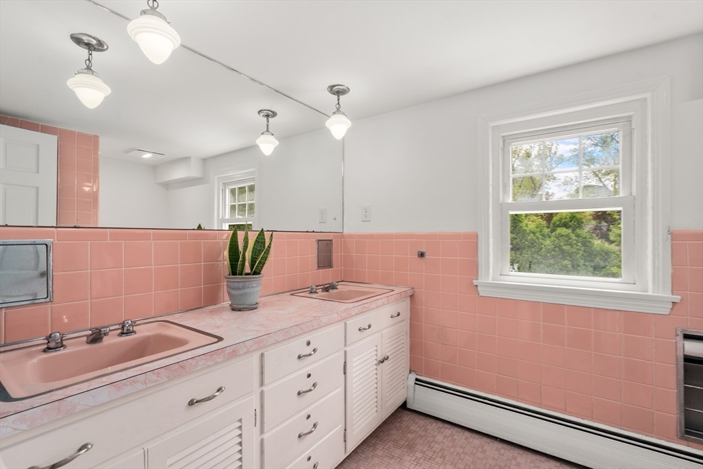 39 Manton Road Swampscott, MA 01907 - Photo 23 of 35 Gallery Image 23