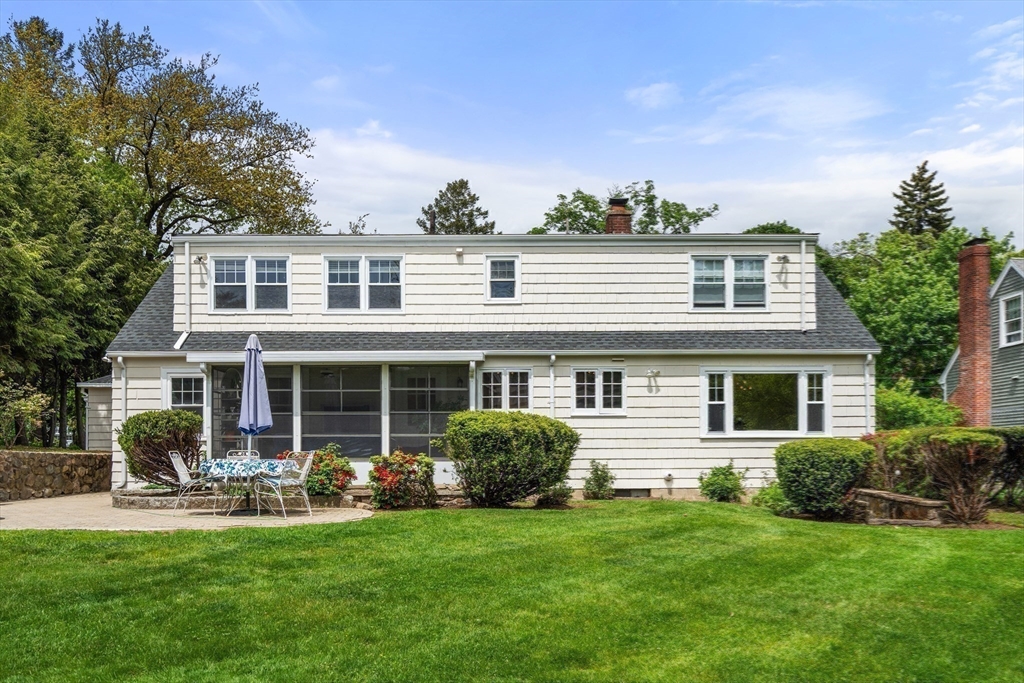 39 Manton Road Swampscott, MA 01907 - Photo 30 of 35 Gallery Image 30