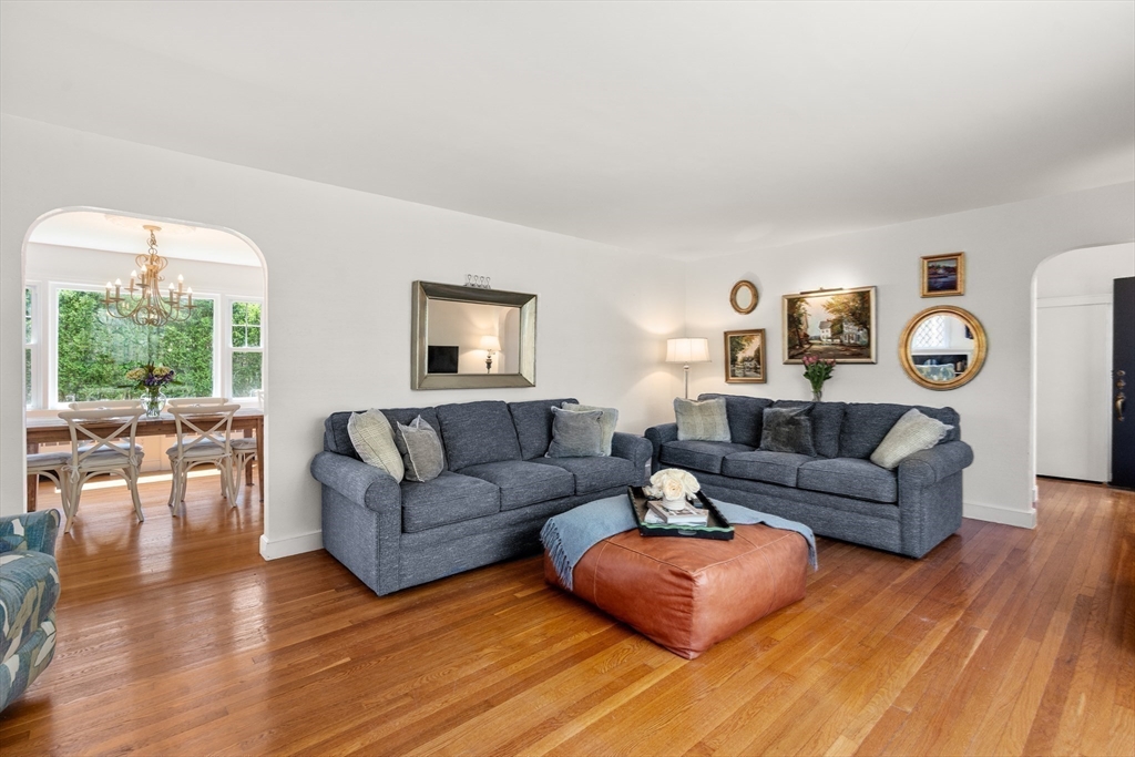 39 Manton Road Swampscott, MA 01907 - Photo 6 of 35 Gallery Image 6