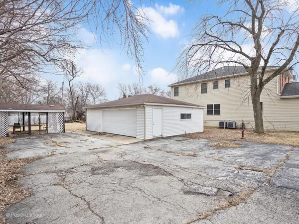 $315,000 | 4817 Belmont Road, Downers Grove, IL 60515