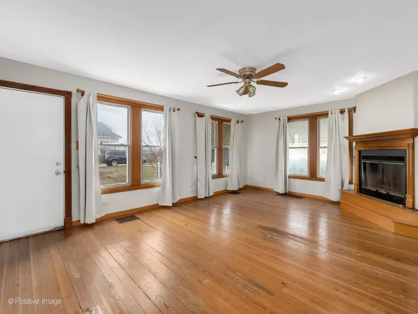$315,000 | 4817 Belmont Road, Downers Grove, IL 60515