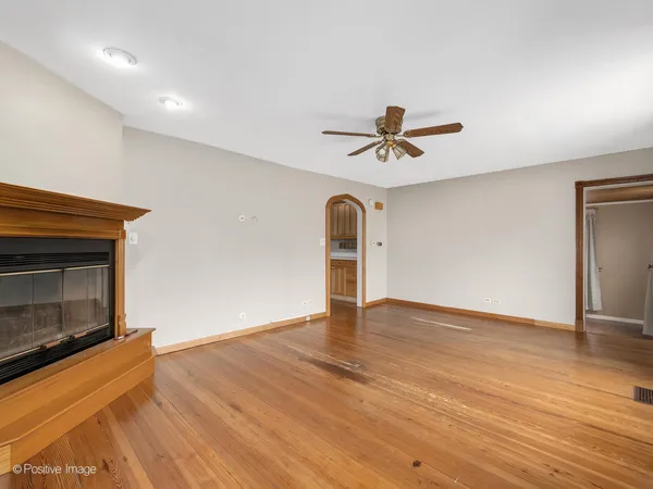 $315,000 | 4817 Belmont Road, Downers Grove, IL 60515