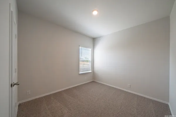 $2,600 | 111 Sabine Gull, San Antonio, TX 78253