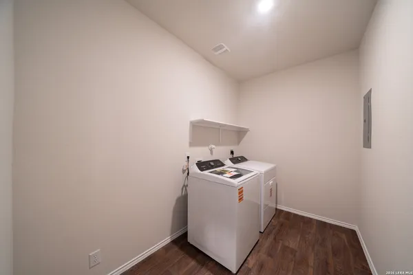 $2,600 | 111 Sabine Gull, San Antonio, TX 78253