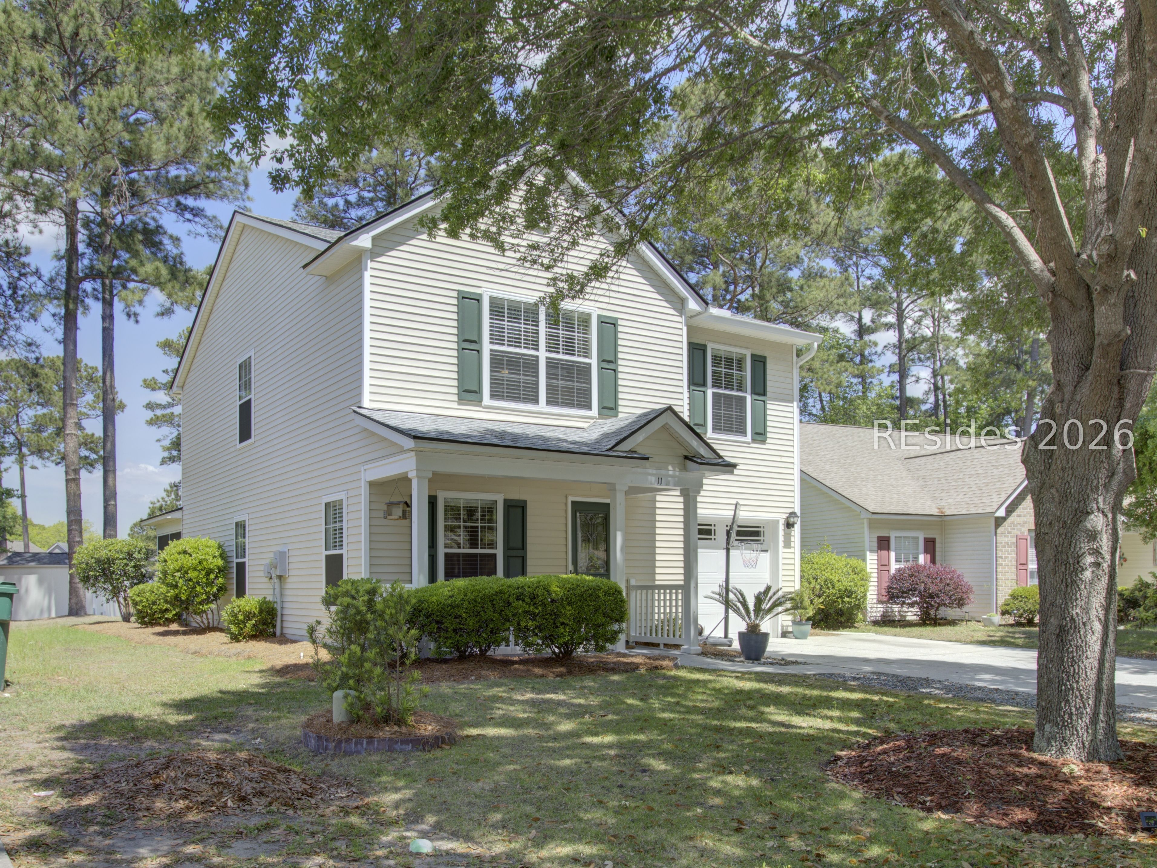 11 Wiregrass Way Bluffton, SC 29910 - Photo 3 of 39