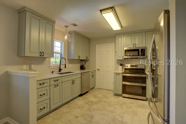 $409,000 | 11 Wiregrass Way, Bluffton, SC 29910