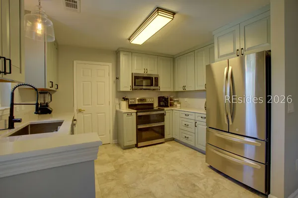 $409,000 | 11 Wiregrass Way, Bluffton, SC 29910