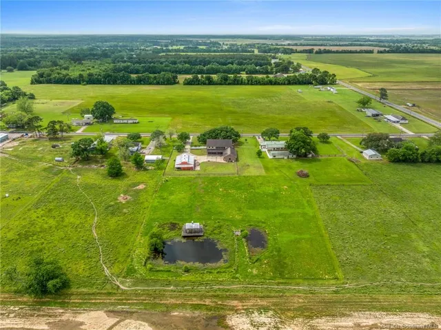 $599,000 | 8886 Martin Roy Road, Jennings, LA 70546