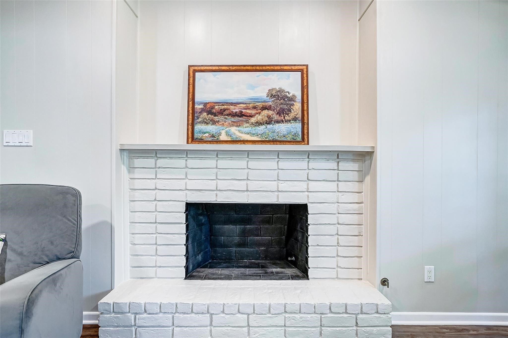 9218 Hammerly Boulevard Houston, TX 77080 - Photo 11 of 40 a living room with furniture and a fireplace