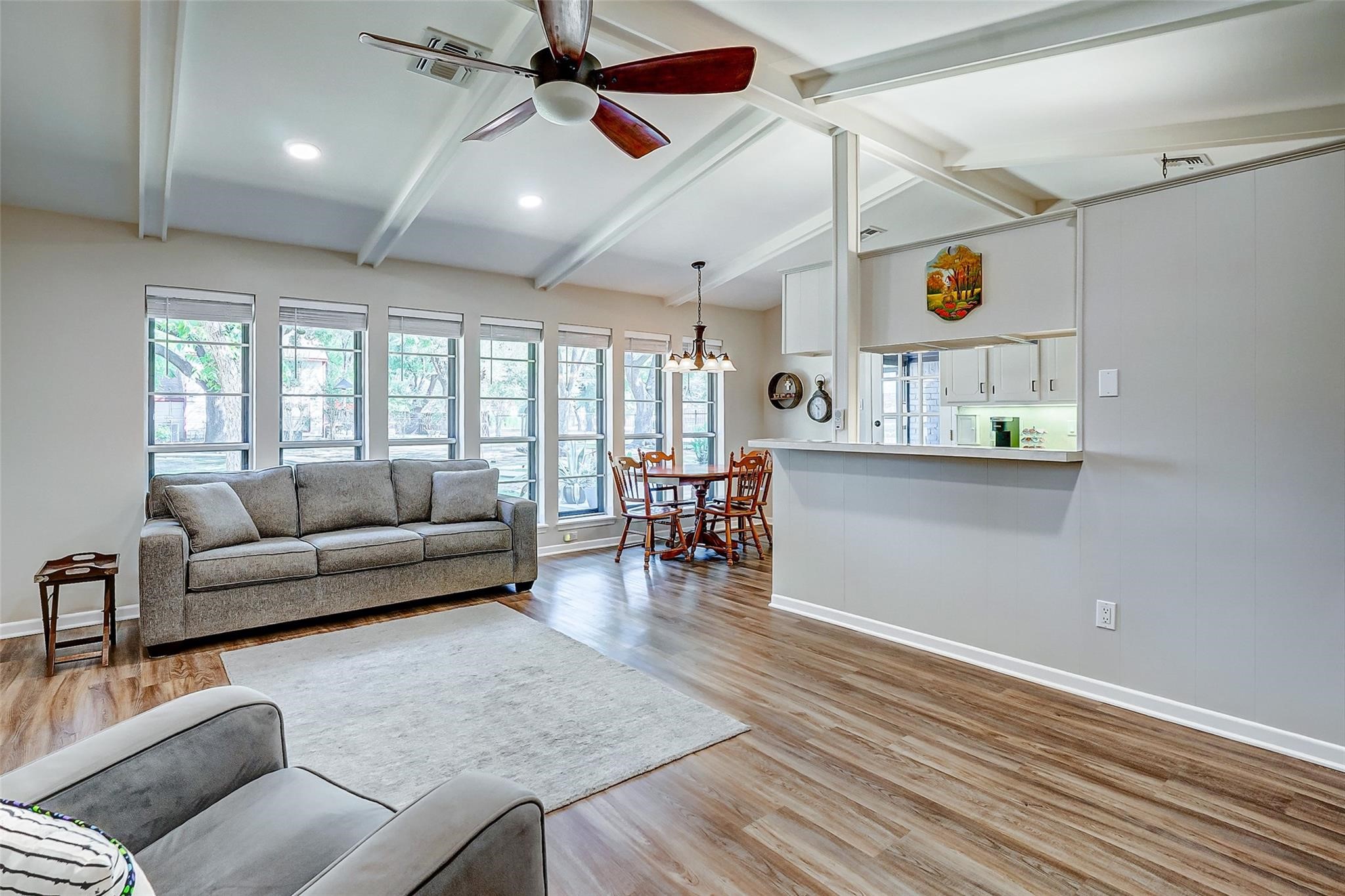 9218 Hammerly Boulevard Houston, TX 77080 - Photo 10 of 40 a living room with furniture and a wooden floor
