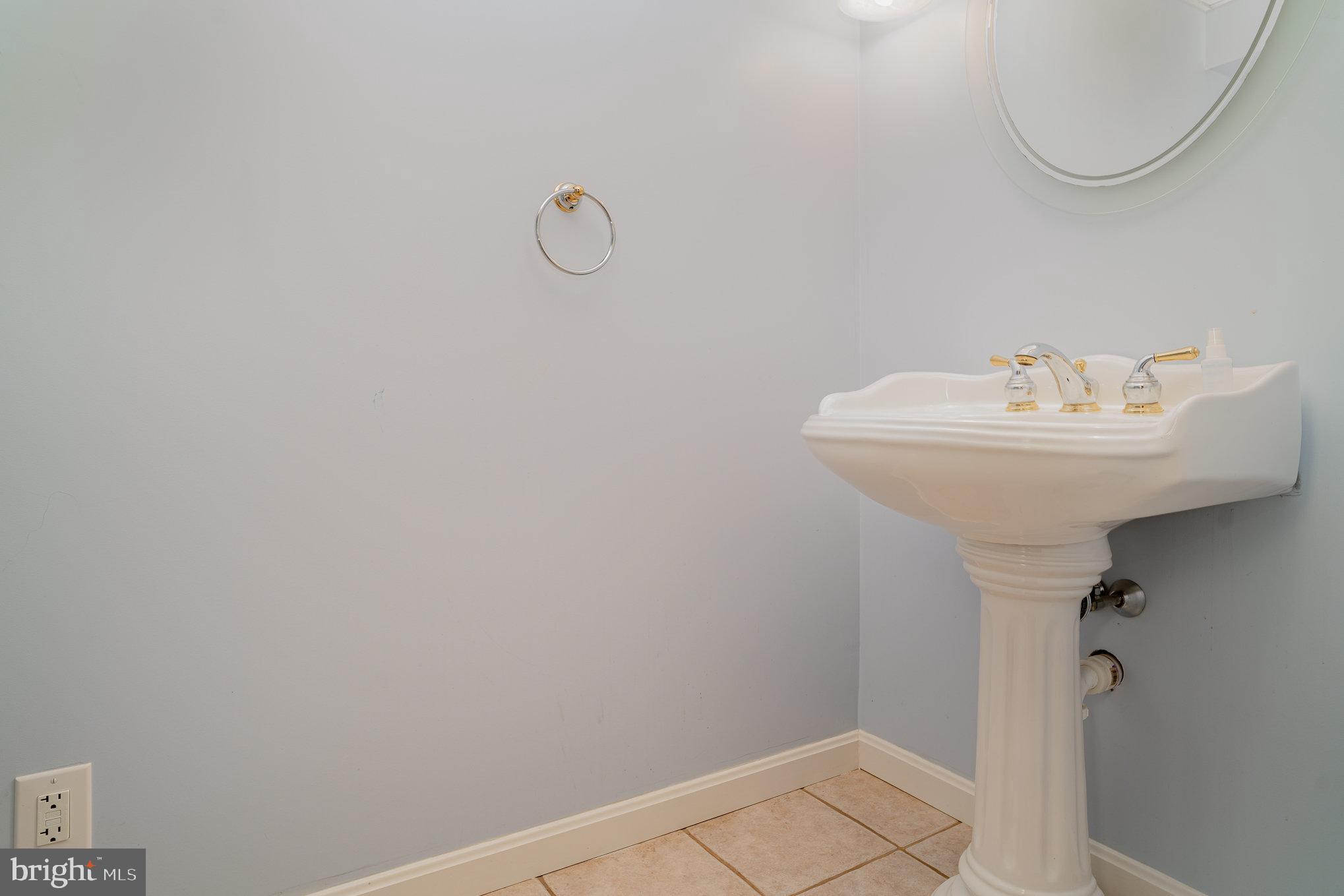 409 Berryhill Road Harrisburg, PA 17109 - Photo 26 of 35 Convenient half bath by the bar