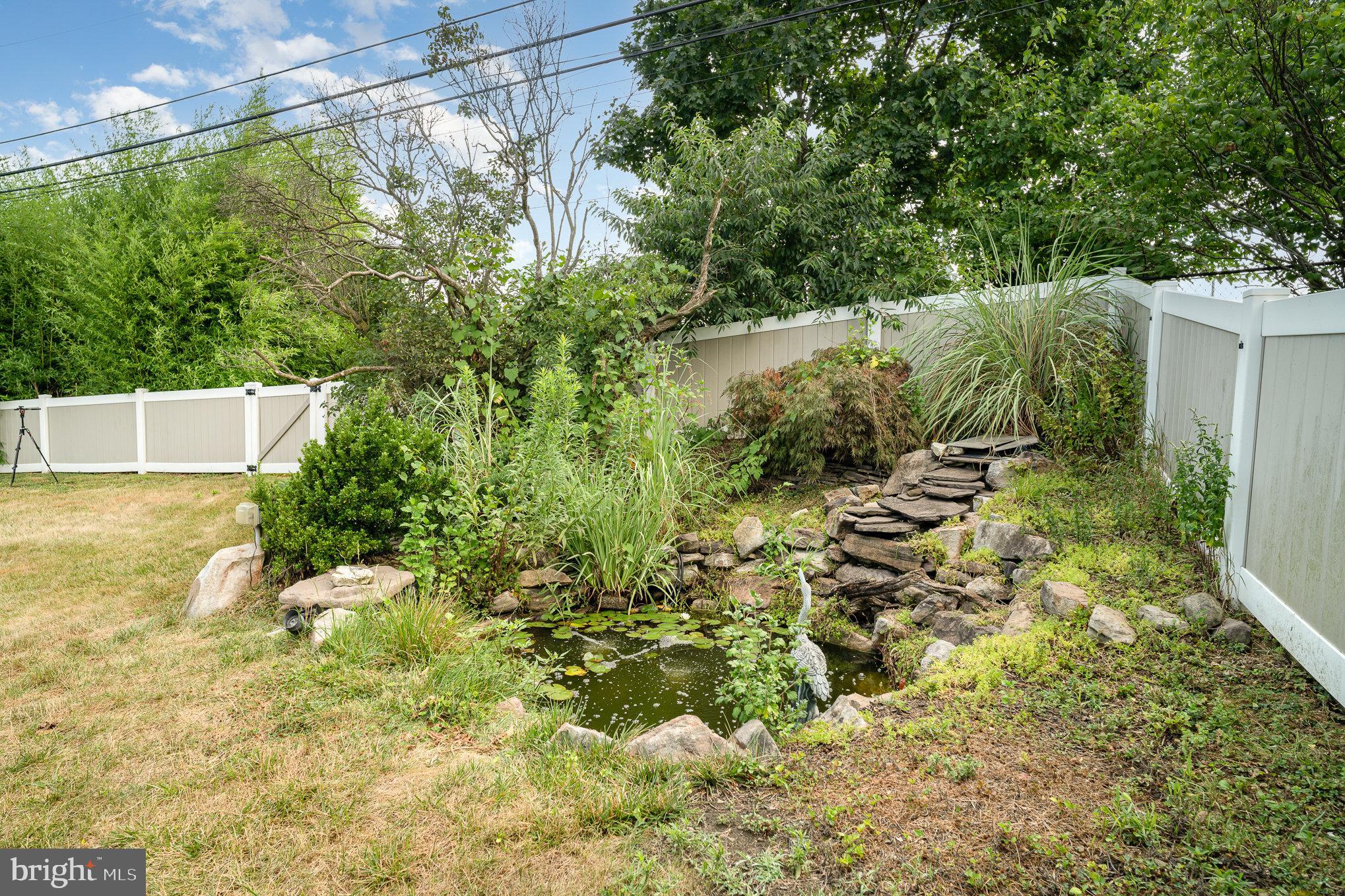 409 Berryhill Road Harrisburg, PA 17109 - Photo 31 of 35 Fish Pond