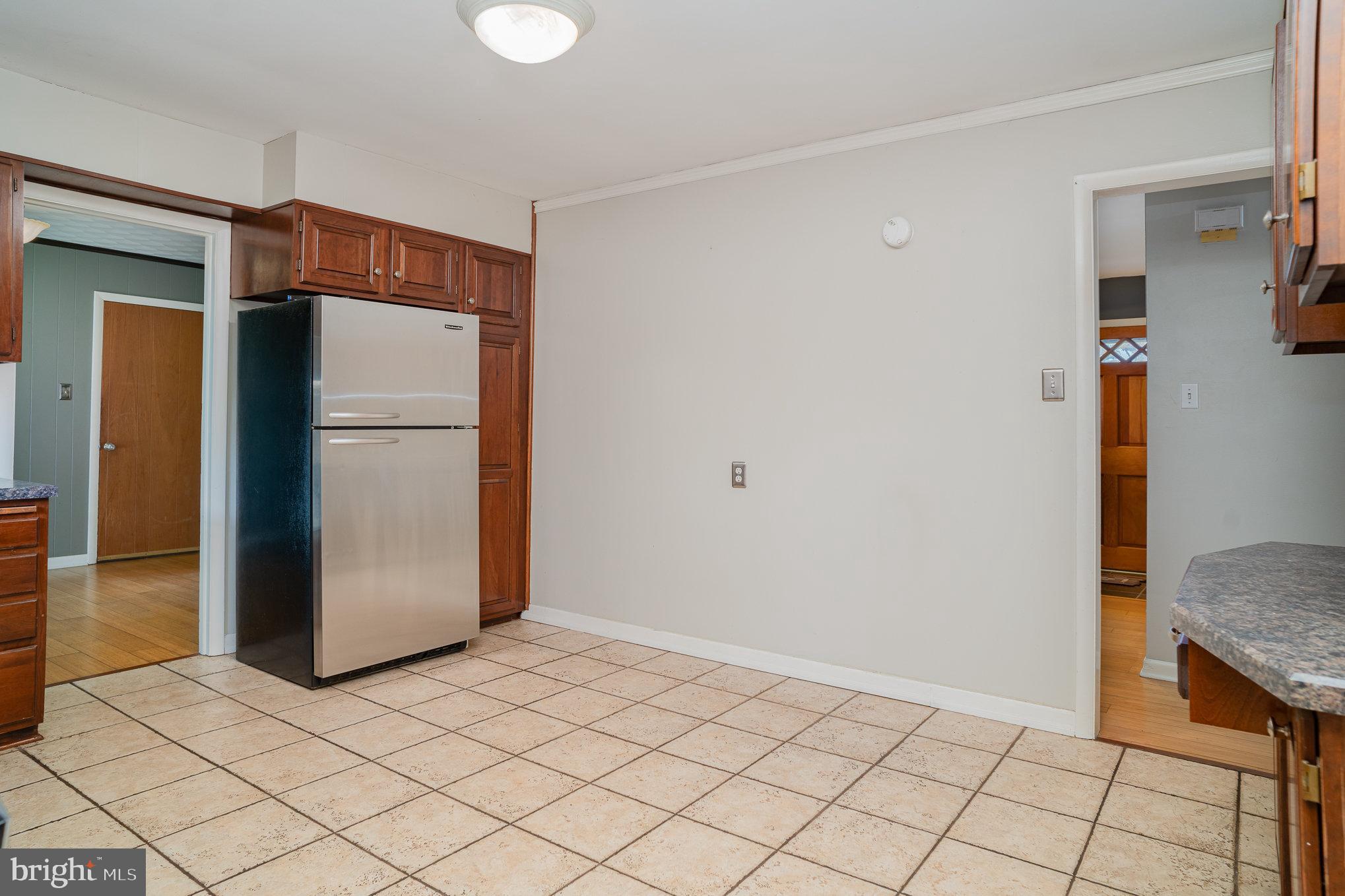 409 Berryhill Road Harrisburg, PA 17109 - Photo 10 of 35 Refrigerator with filter, Pantry