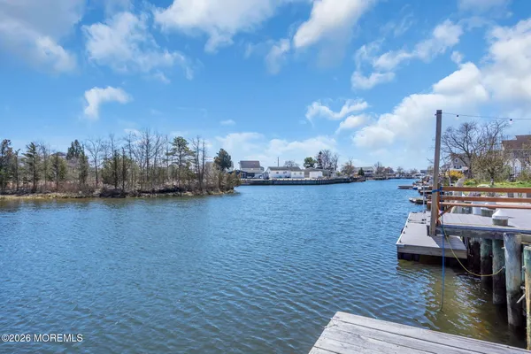 $375,000 | 413 Twin Lakes Boulevard, Little Egg Harbor, NJ 08087