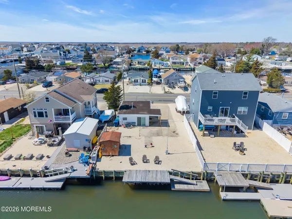$375,000 | 413 Twin Lakes Boulevard, Little Egg Harbor, NJ 08087