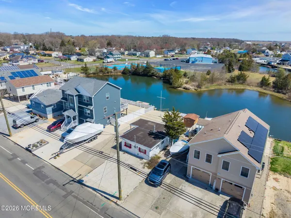 $375,000 | 413 Twin Lakes Boulevard, Little Egg Harbor, NJ 08087