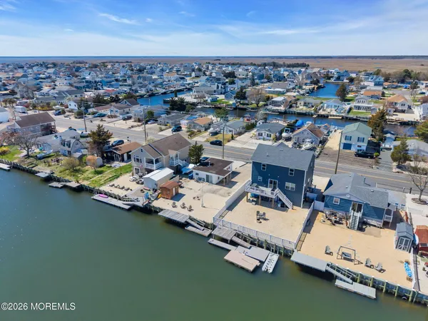 $375,000 | 413 Twin Lakes Boulevard, Little Egg Harbor, NJ 08087