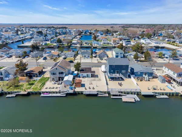 $375,000 | 413 Twin Lakes Boulevard, Little Egg Harbor, NJ 08087