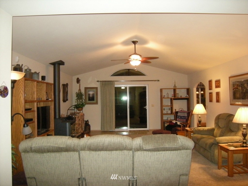 4110 East McReavy Road Union, WA 98592 - Photo 11 of 25 Gallery Image 11