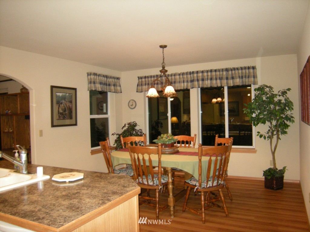 4110 East McReavy Road Union, WA 98592 - Photo 6 of 25 Gallery Image 6