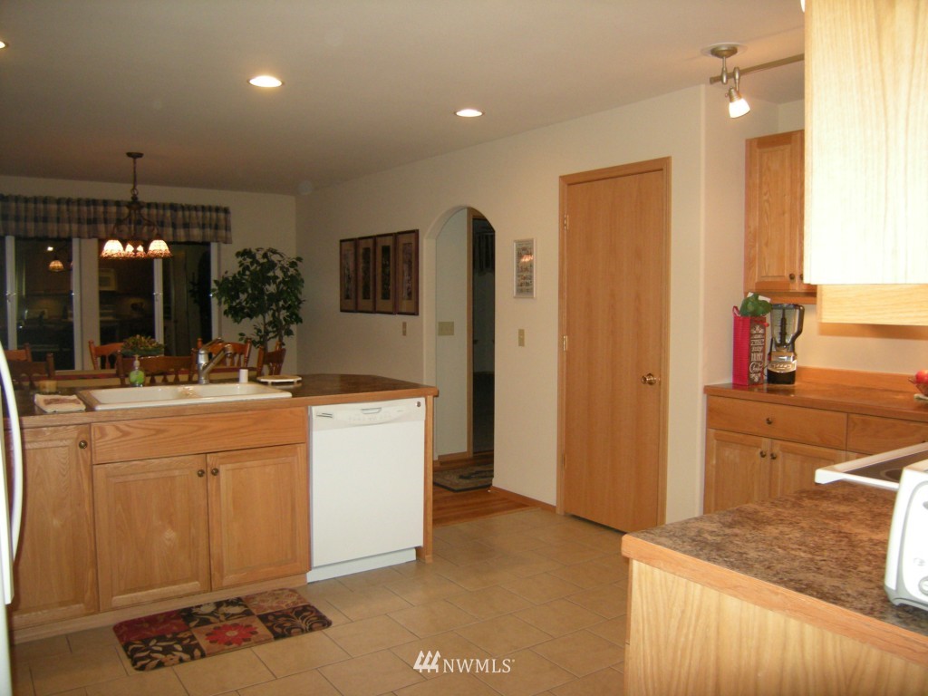 4110 East McReavy Road Union, WA 98592 - Photo 7 of 25 Gallery Image 7