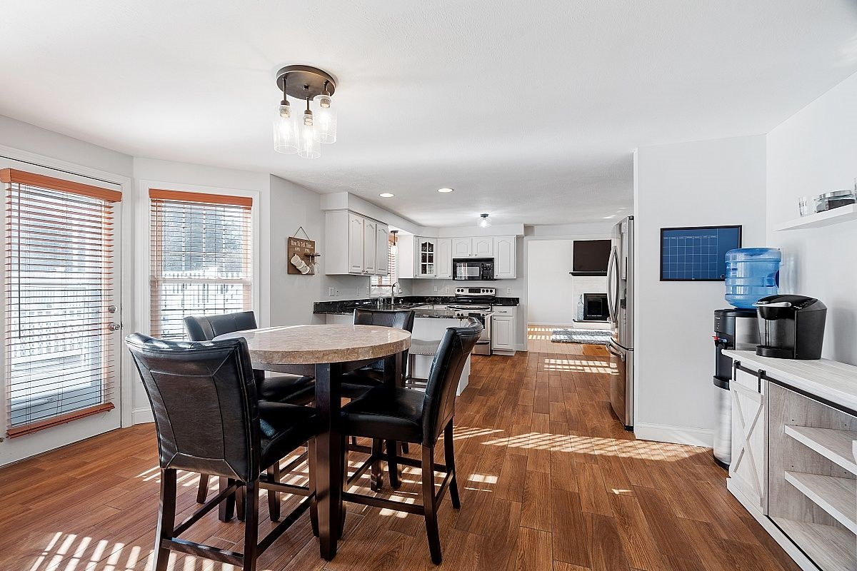 23 Birch Hill Road Salem, NH 03079 - Photo 9 of 40