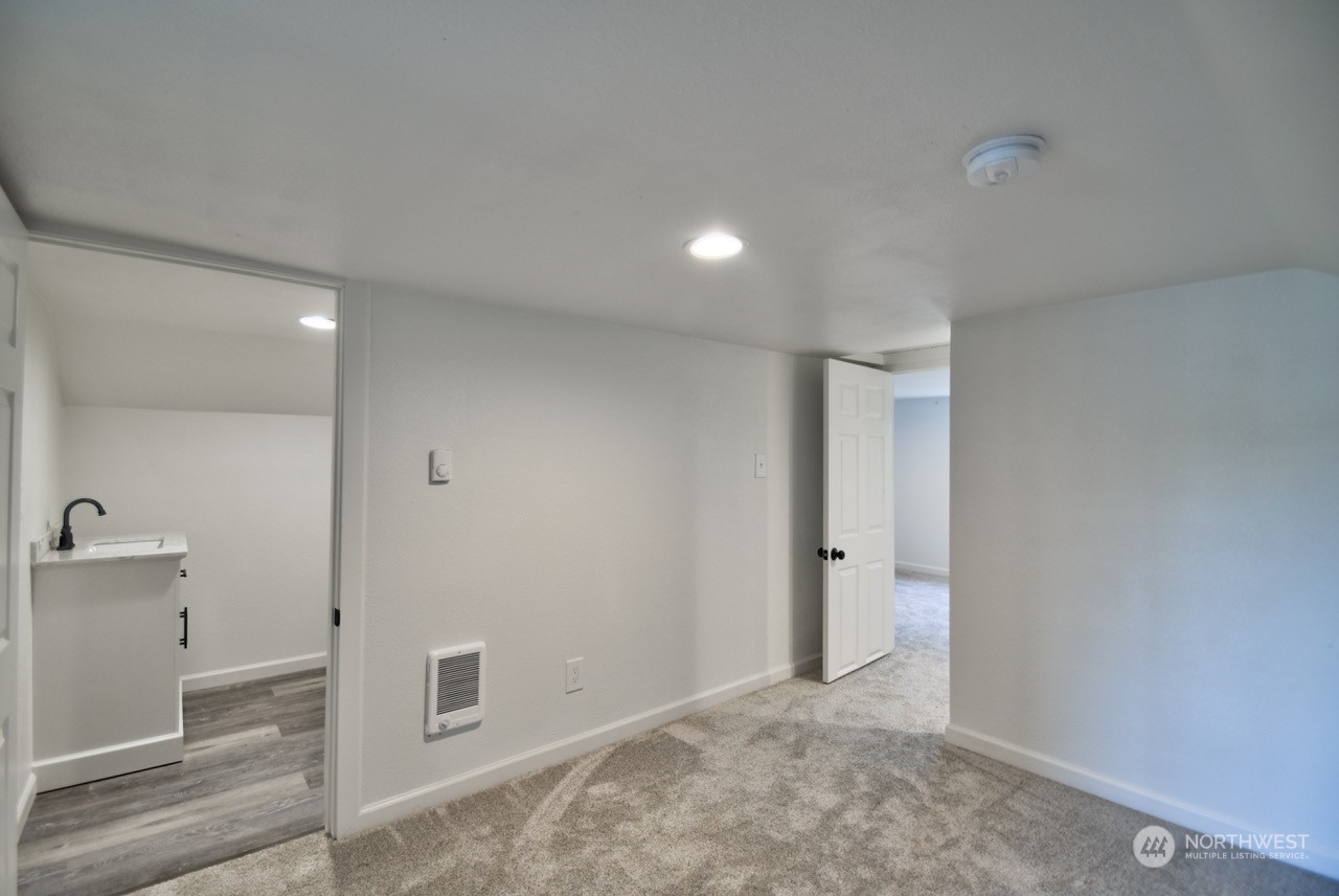 917 Calhoun Road Aberdeen, WA 98520 - Photo 29 of 37 Gallery Image 29