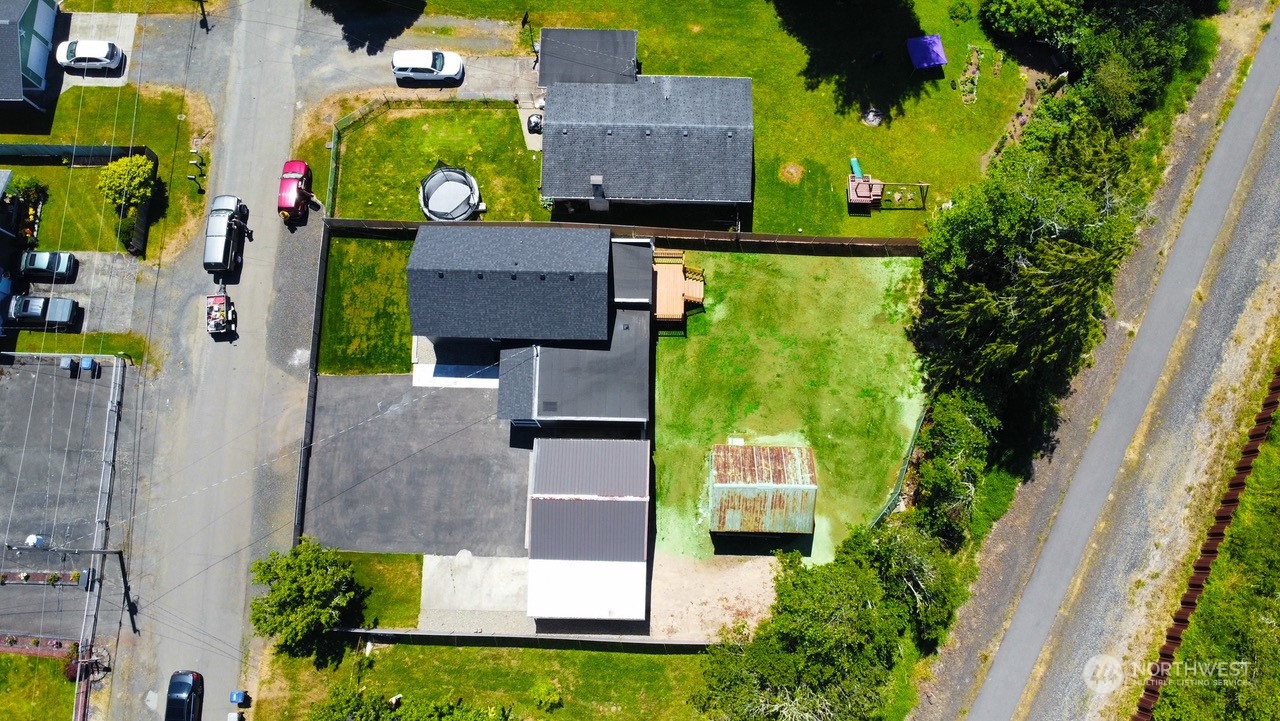 917 Calhoun Road Aberdeen, WA 98520 - Photo 3 of 37 Gallery Image 3