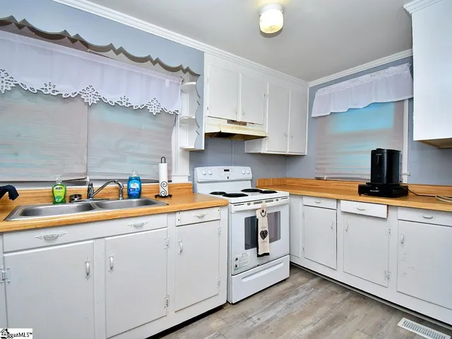 $154,900 | 215 Louisiana Street, Honea Path, SC 29654