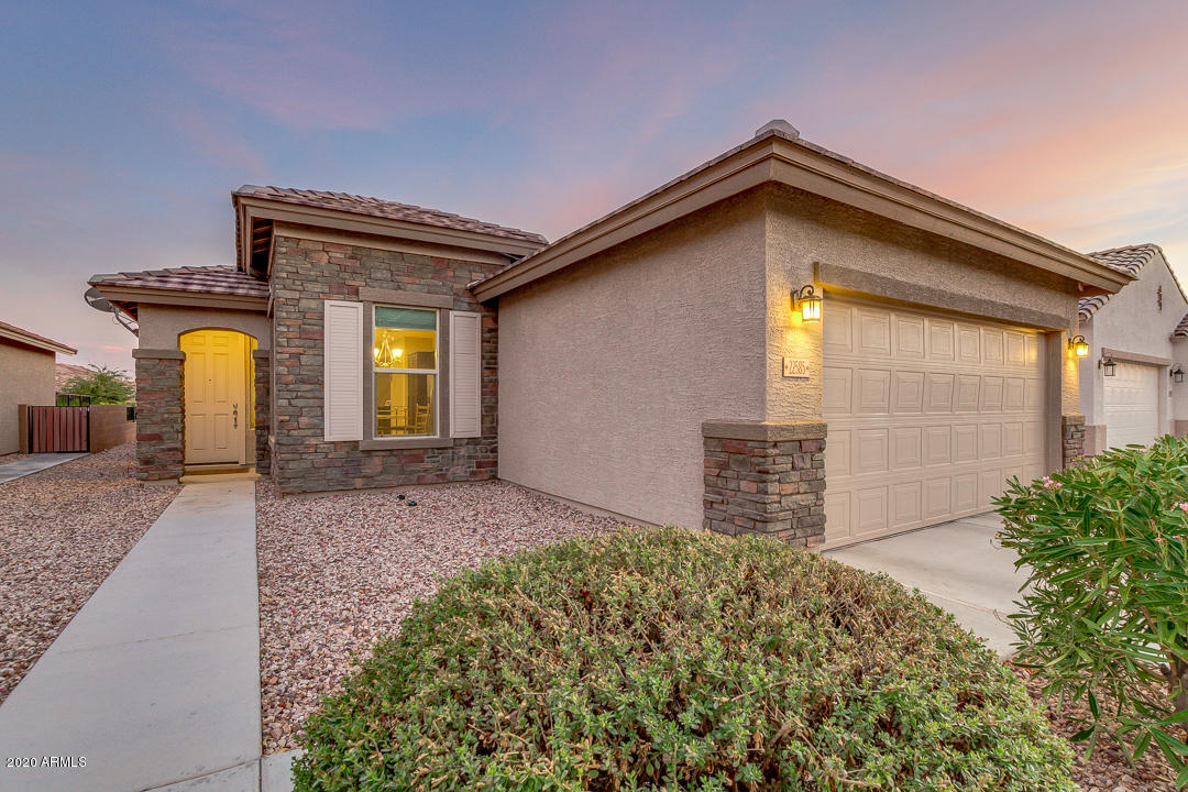 22585 West Moonlight Path Buckeye, AZ 85326 - Photo 12 of 49 03-Moonlight
