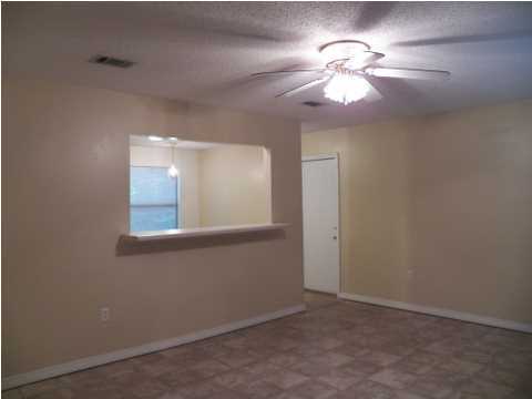 417 Cooper Street Crestview, FL 32539 - Photo 6 of 15 Gallery Image 6