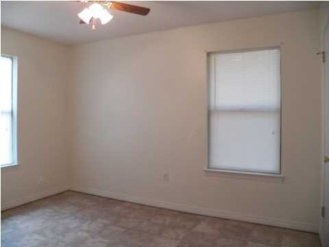 417 Cooper Street Crestview, FL 32539 - Photo 9 of 15 Gallery Image 9