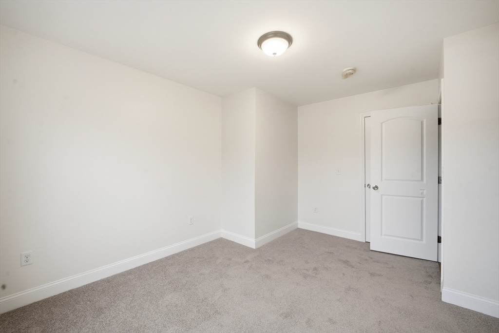 110 West Crystal Brook Drive Springfield, MA 01118 - Photo 31 of 40 a view of an empty room