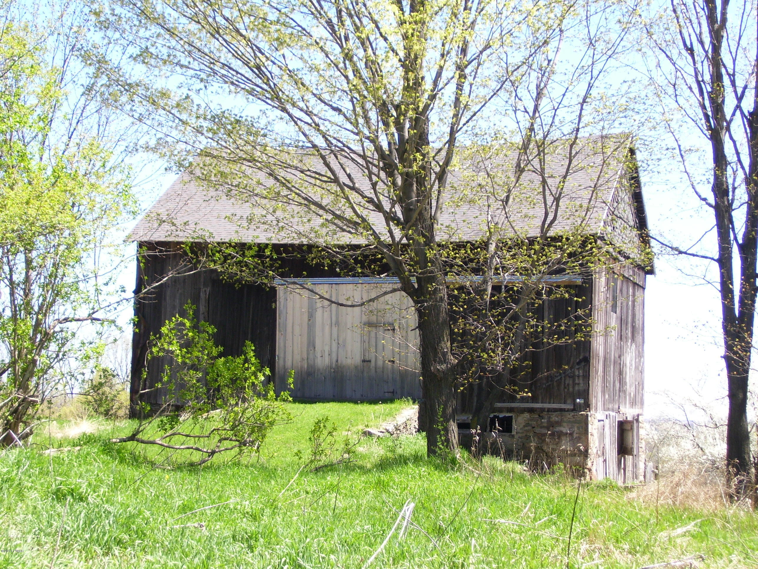 33 Osborne Road South Sterling, PA 18460 - Photo 11 of 15