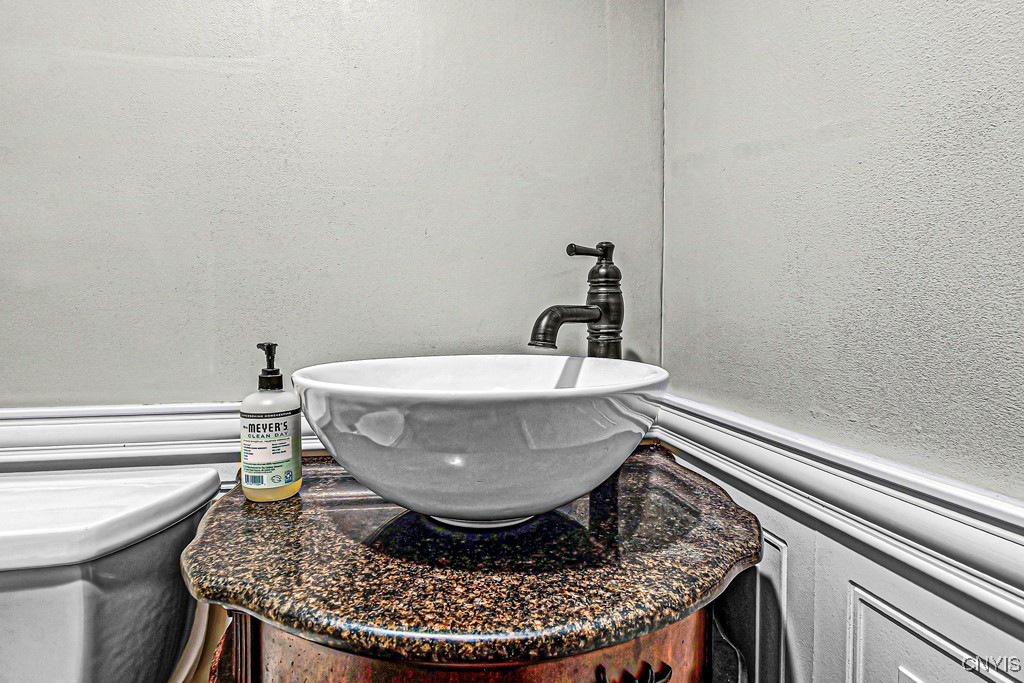 459 Euclid Road Utica, NY 13502 - Photo 23 of 29