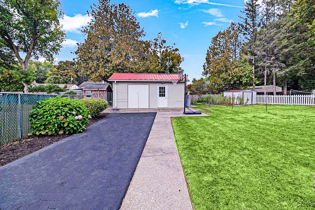 459 Euclid Road Utica, NY 13502 - Photo 26 of 29