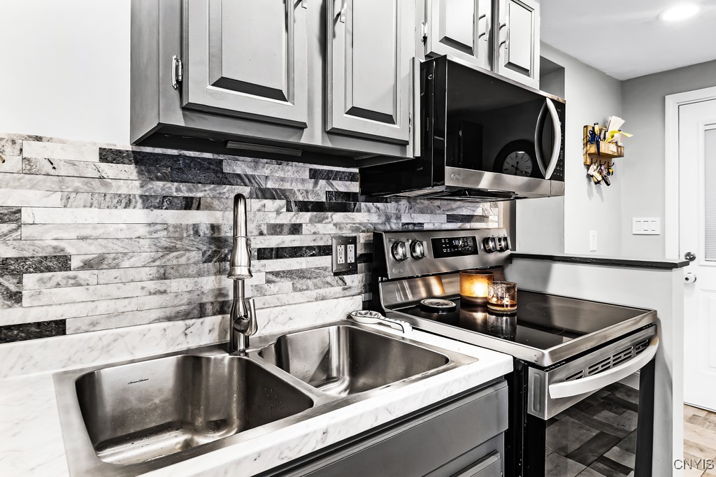 459 Euclid Road Utica, NY 13502 - Photo 7 of 29