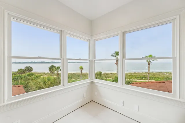 $7,995,000 | 61 Ocean Point Drive, Isle of Palms, SC 29451