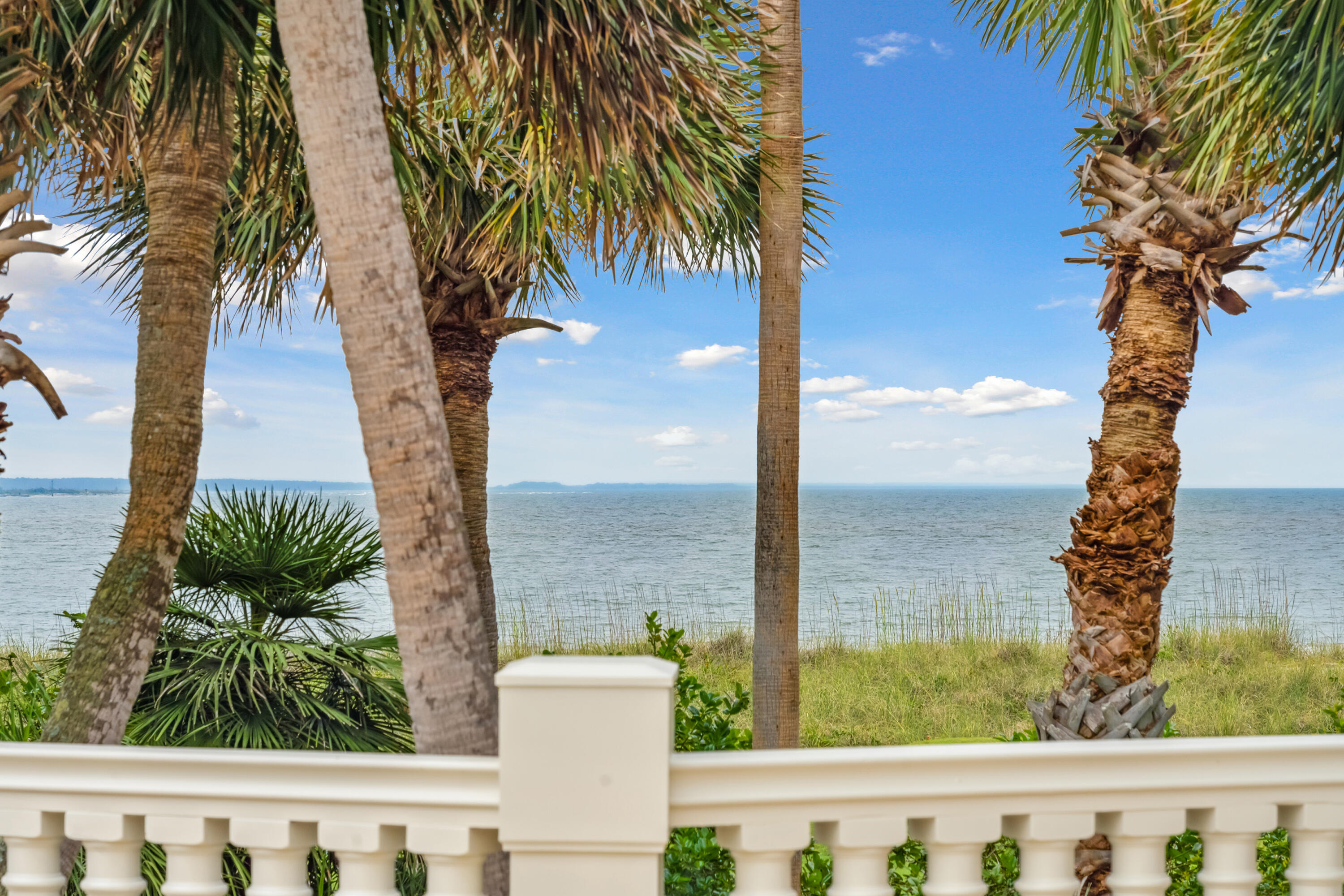 61 Ocean Point Drive Isle of Palms, SC 29451 - Photo 10 of 79 61OceanPointDr-KeenEyeMarketing-064