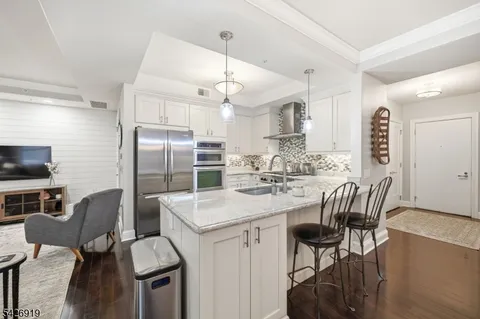 $819,000 | 40 Park Morristown Nj 07960, Morristown, NJ 07960