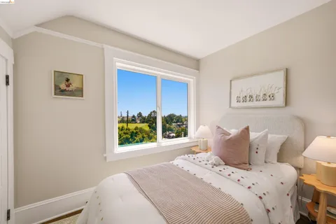 $1,485,000 | 5765 Manila Avenue, Oakland, CA 94618