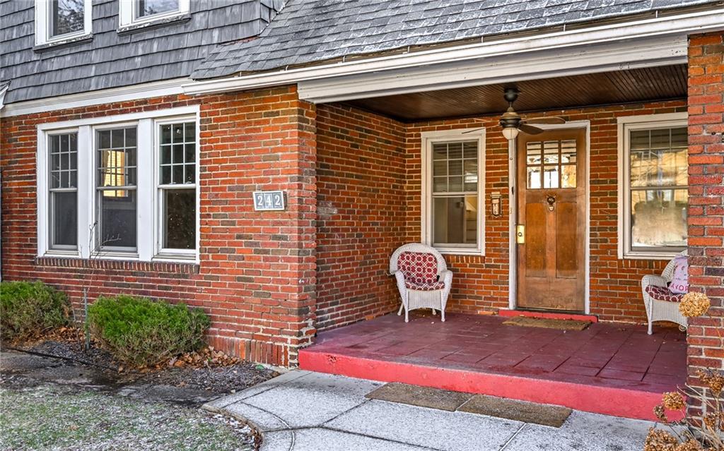242 Breading Avenue Pittsburgh, PA 15202 - Photo 2 of 23