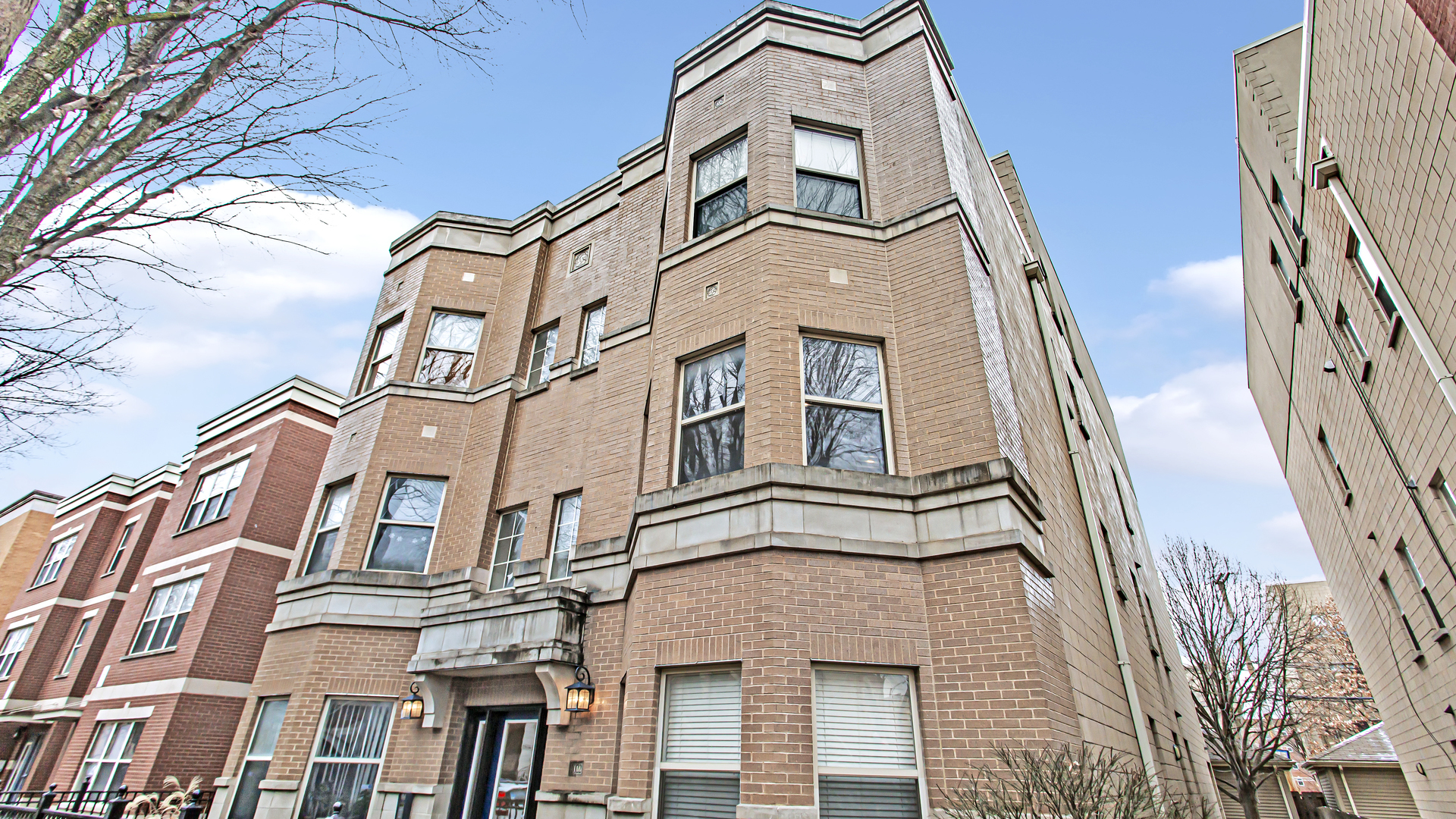 1022 South Racine Ave Unit 301  